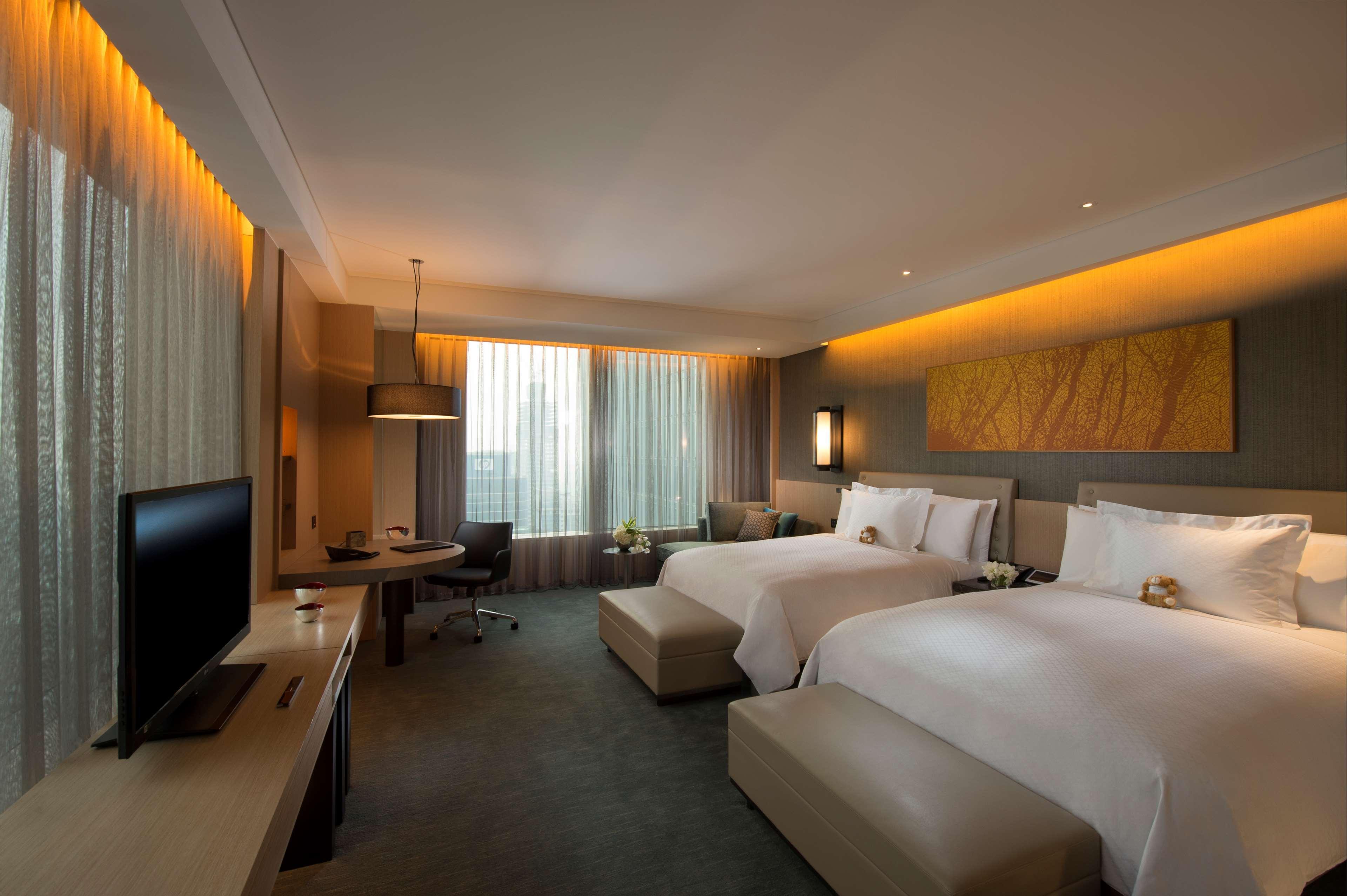 คอนราด โรงแรม 5*